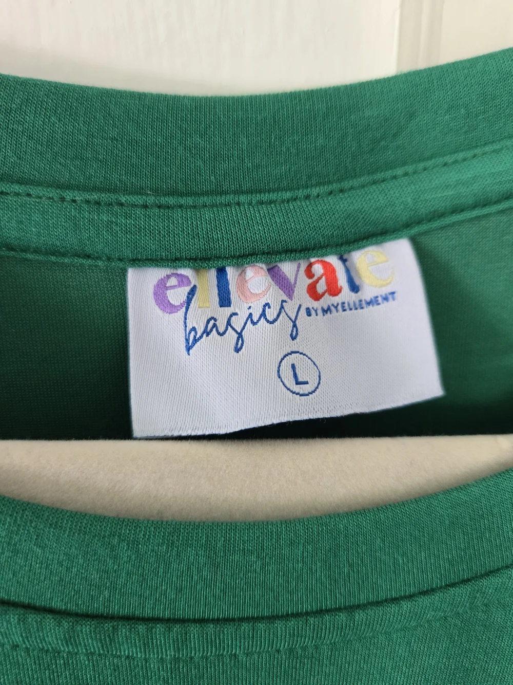 NWOT Women's Crewneck Short Sleeve Tee - Green - Picture 2 of 8